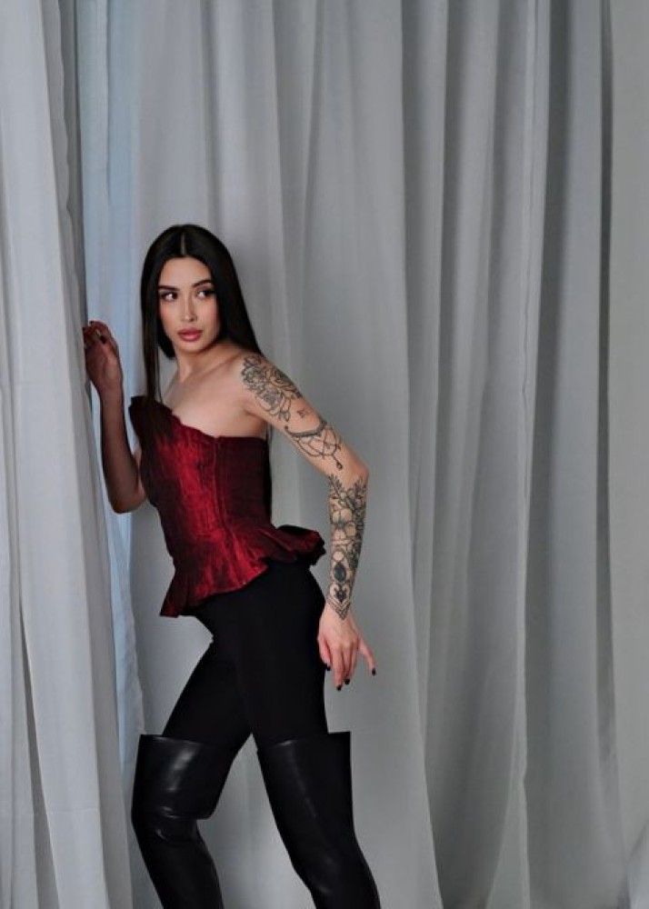 Индивидуалка Вика фото № 2 в городе Судак